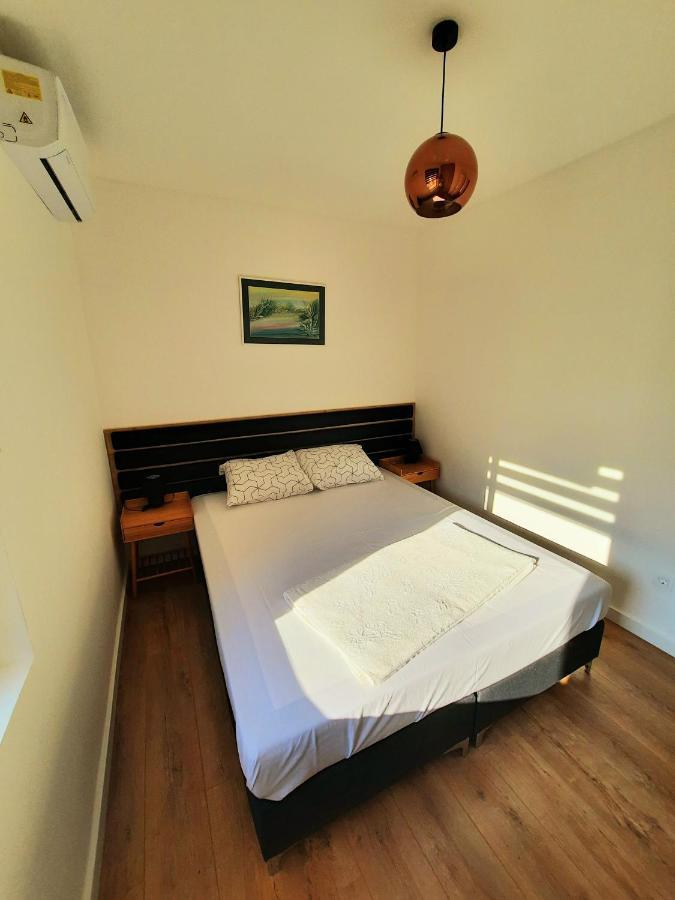 Montenegro Sea Pearl Apartments Petrovac Ngoại thất bức ảnh